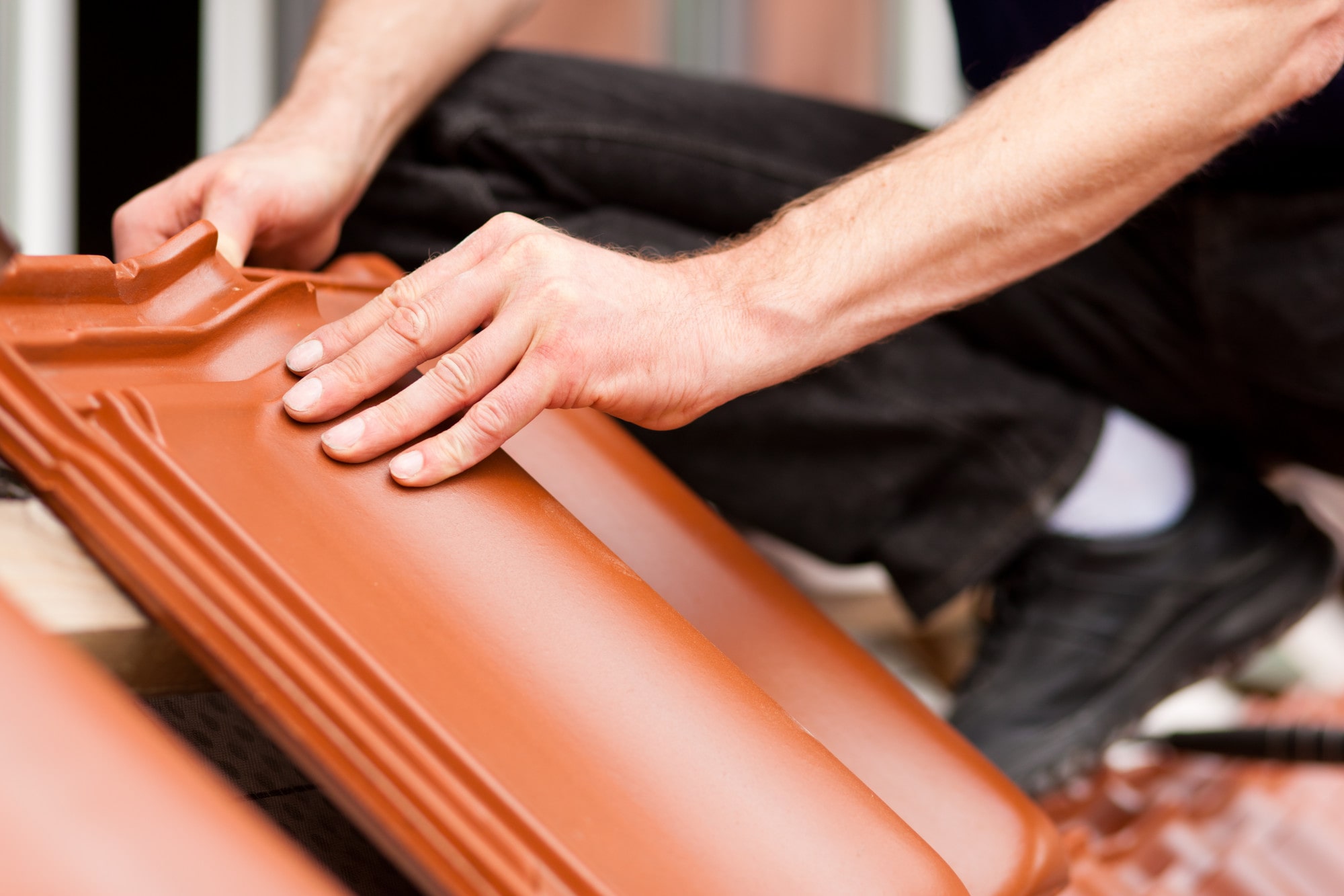 Versleten dakbedekking tijdig vervangen